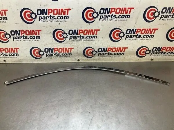 2005 Nissan Z33 350Z Passenger Pillar Trim Weatherstrip Bracket Oem 11Bfyf2