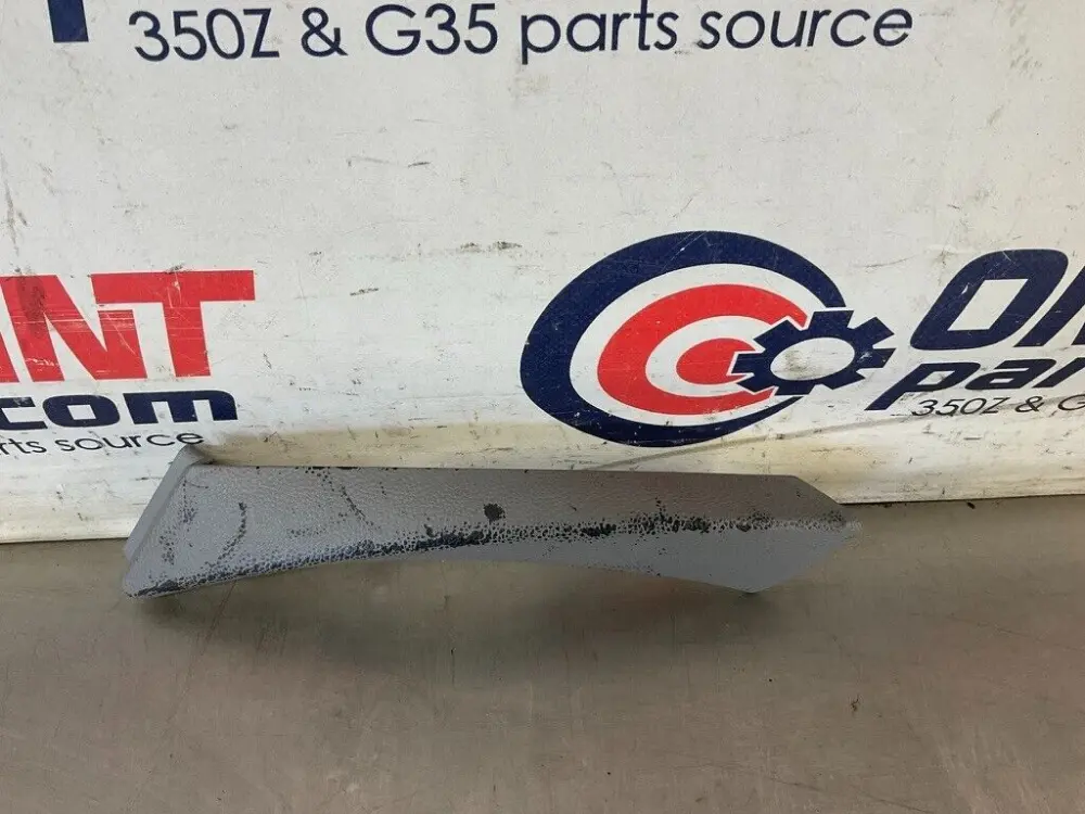 2006 BMW 330i E90 Sedan Passenger Right Rear Door Handle Molding OEM 12BF1EE