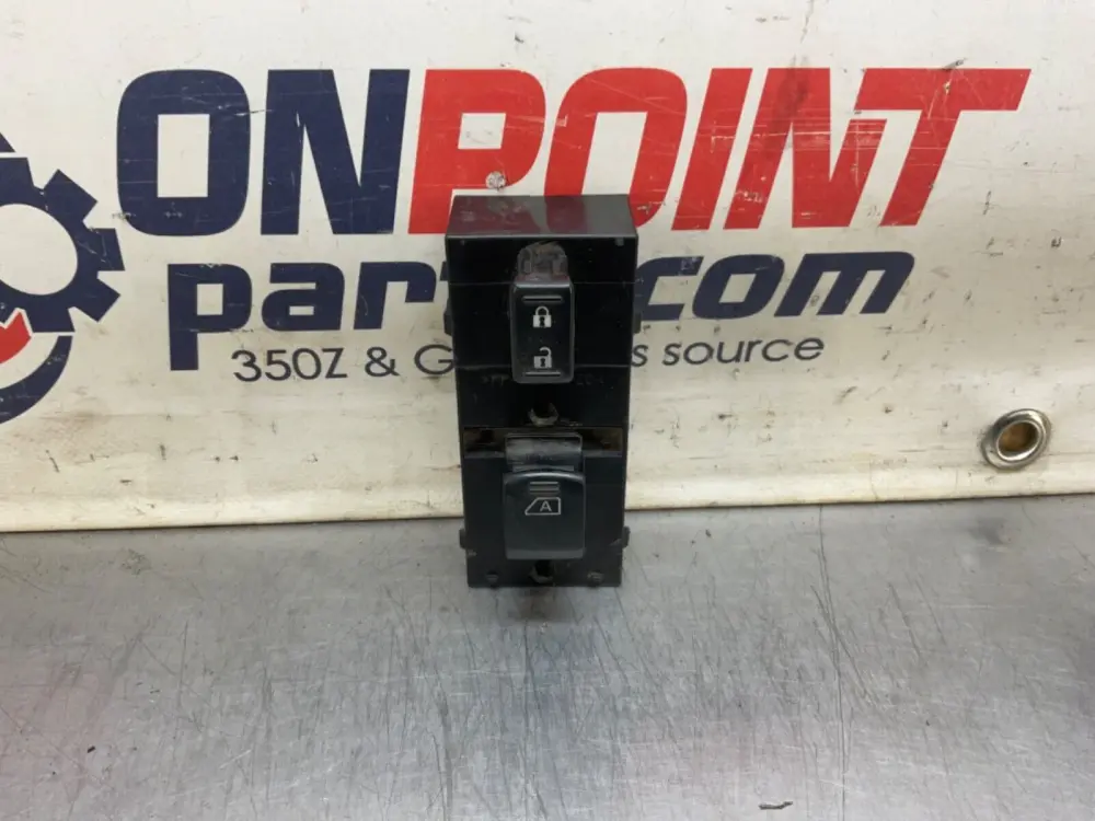 2007 Nissan Z33 350Z Passenger Right Door Lock Window Switches OEM 23BIZEE