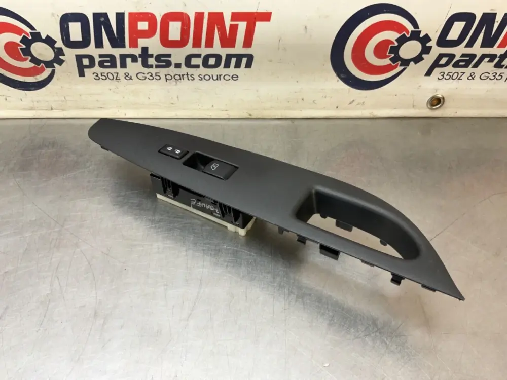2009 Infiniti V36 G37 Passenger Front Door window Lock Switch Trim OEM 12BAWFE