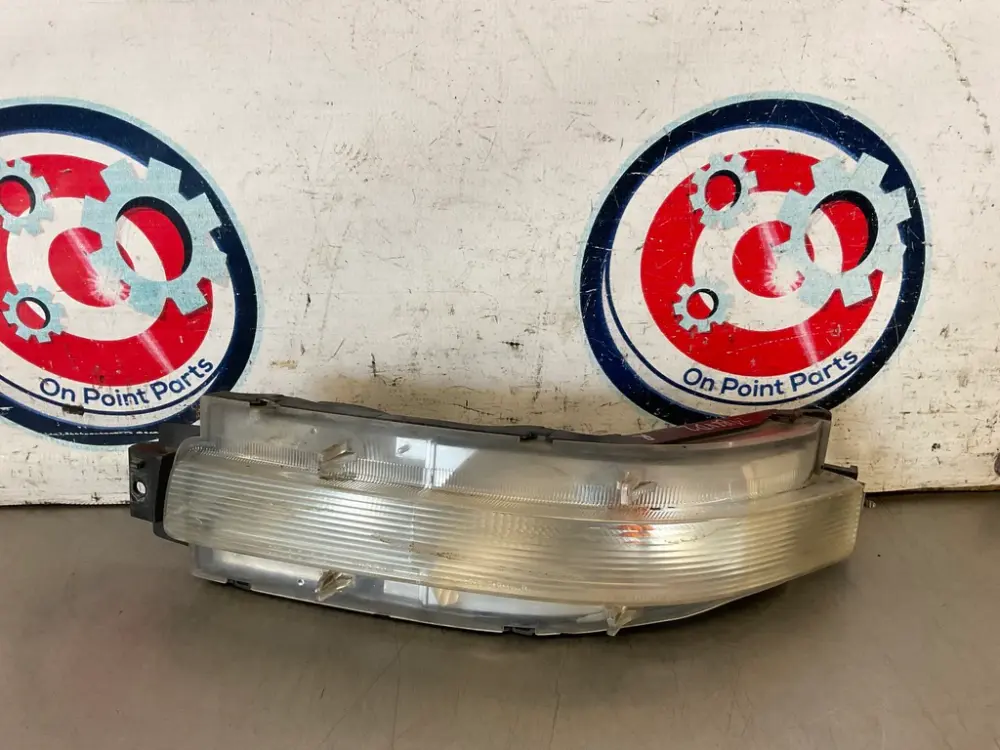 03-08 Nissan 350Z Passenger Right Rear Turn Signal 26550CD085 OEM 24BIVD2