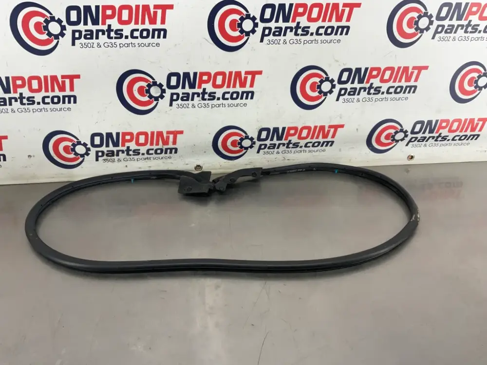 2003 Nissan 350Z Driver Left Lower Outer Door Seal 80831 OEM 23BCPEA