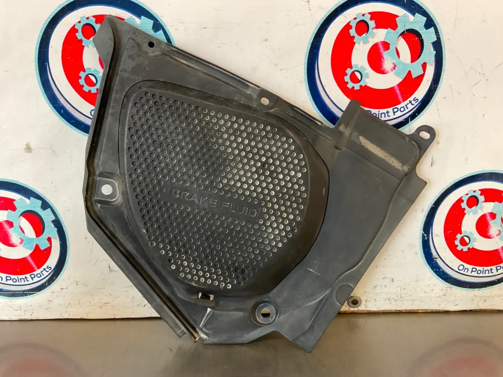 03-09 Nissan 350Z Brake Fluid Bezel Cover 65275CD000 64895CD000 OEM 24BFGD2