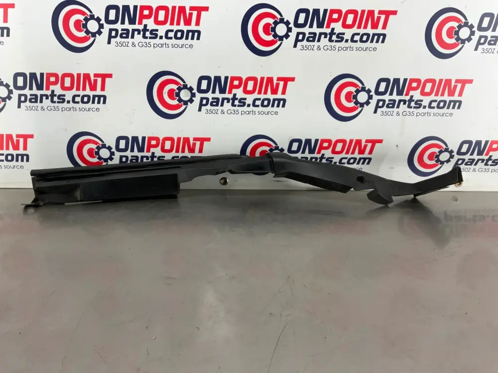 09-20 Nissan 370Z Driver Left Fender Hood Weatherstrip 658211EA1A OEM 24BBBDG