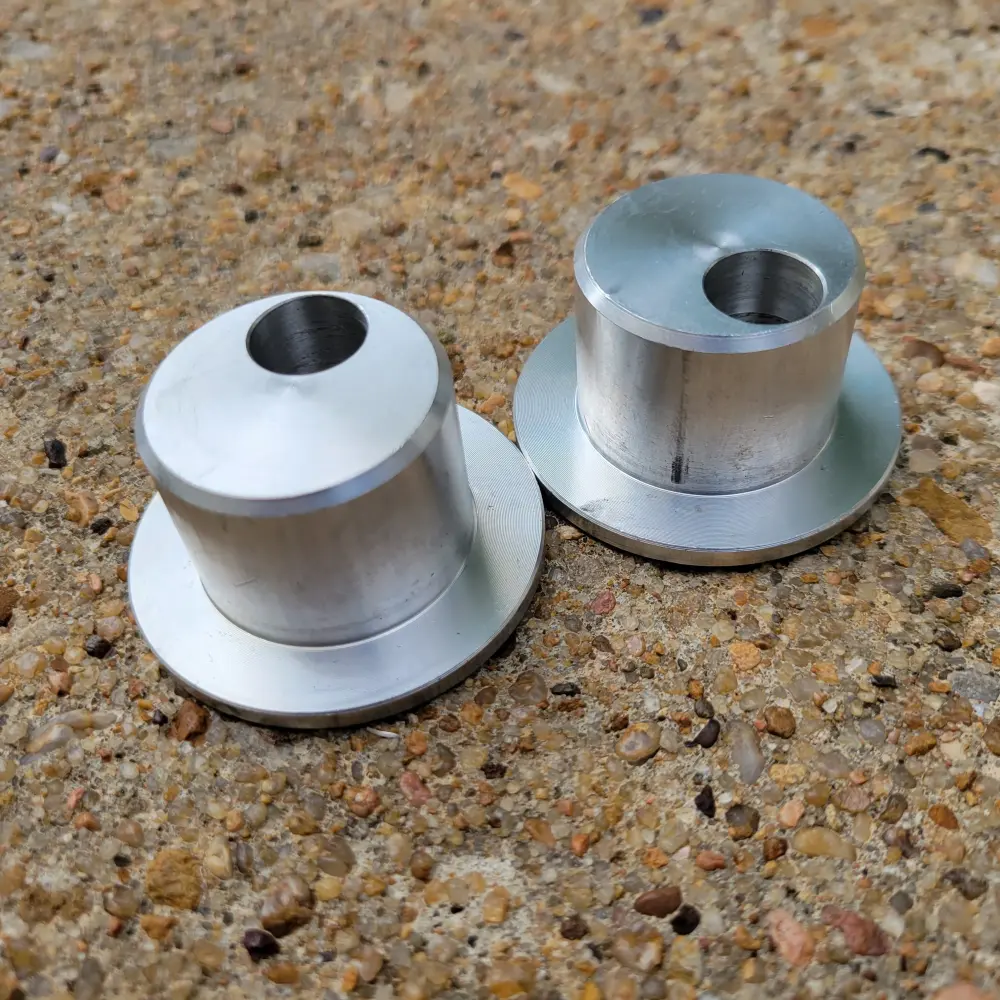 LC200 & Tundra Steering Rack Adaptors Thule