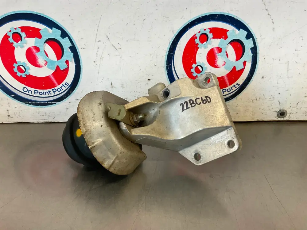 03-06 Nissan 350Z G35 Driver VQ35DE Engine Attach Bracket Bushing OEM 22BC6D0