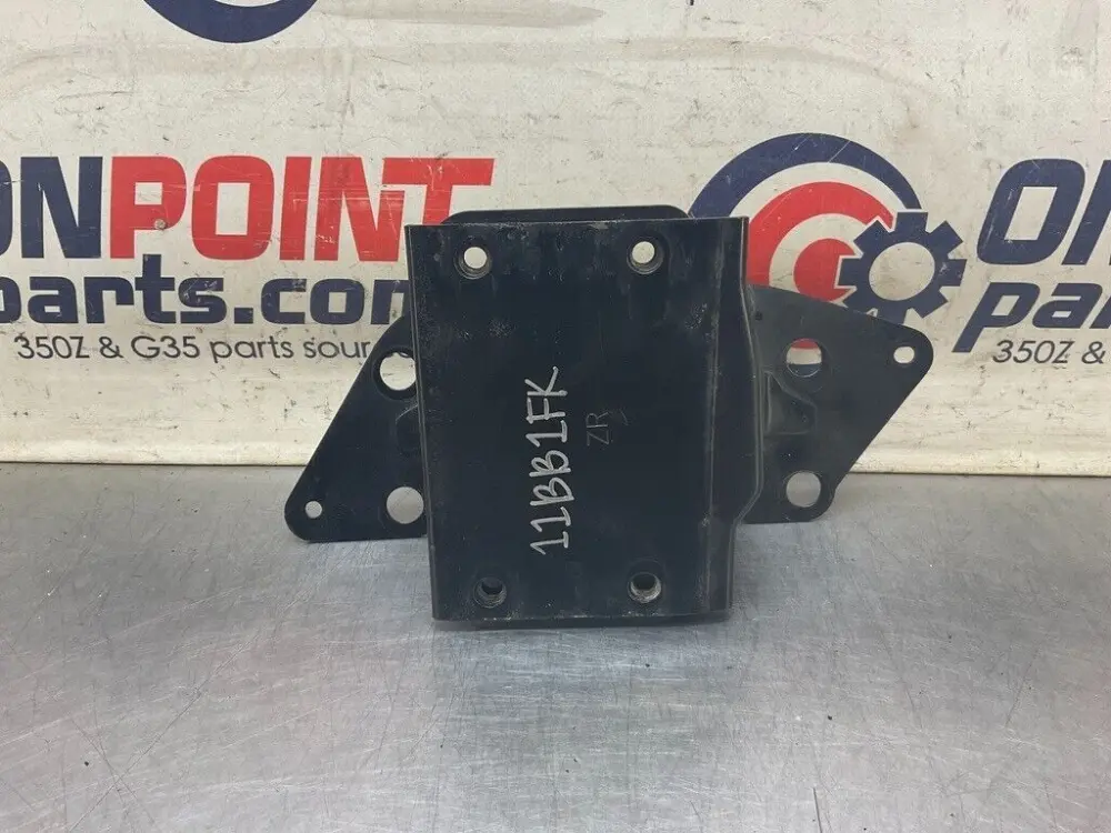 2006 Nissan Z33 350Z Passenger Front Bumper Fix Impact Bracket OEM 11BB1FK