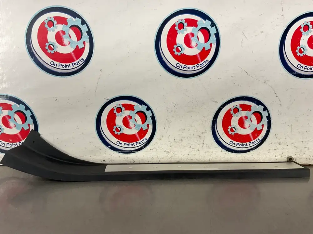 03-09 Nissan 350Z Passenger Right Door Sill Scuff Plate 769B0CF00C OEM 14BIMD7