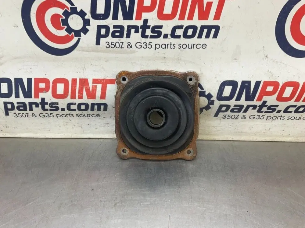 2003 Infiniti V35 G35 Gear Shift Rubberized Boot and Trim 74967 OEM 23BCEFI