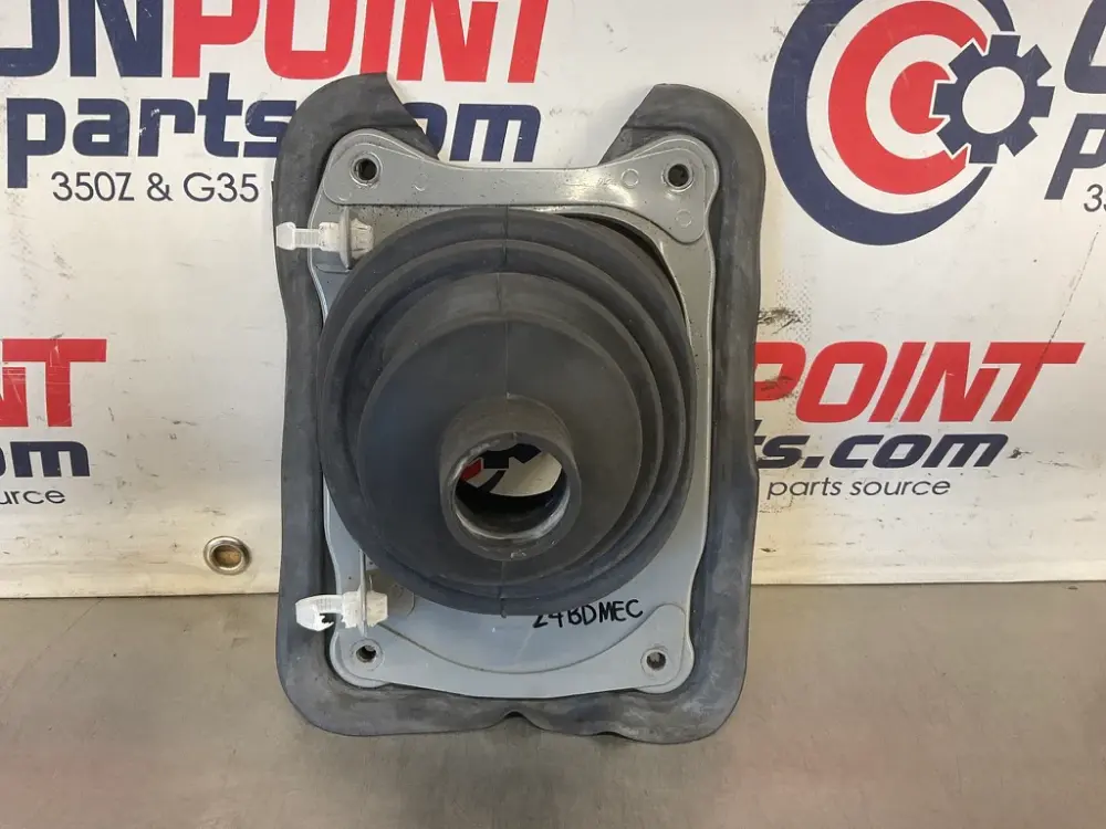 2012 Nissan 370Z Hand-powered Gear Shifter Rubber Boot Bracket OEM 24BDMEC