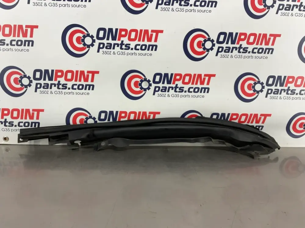 2008 Infiniti G37 Coupe Driver Left Hood Fender Seal 65821 OEM 21BAXDG