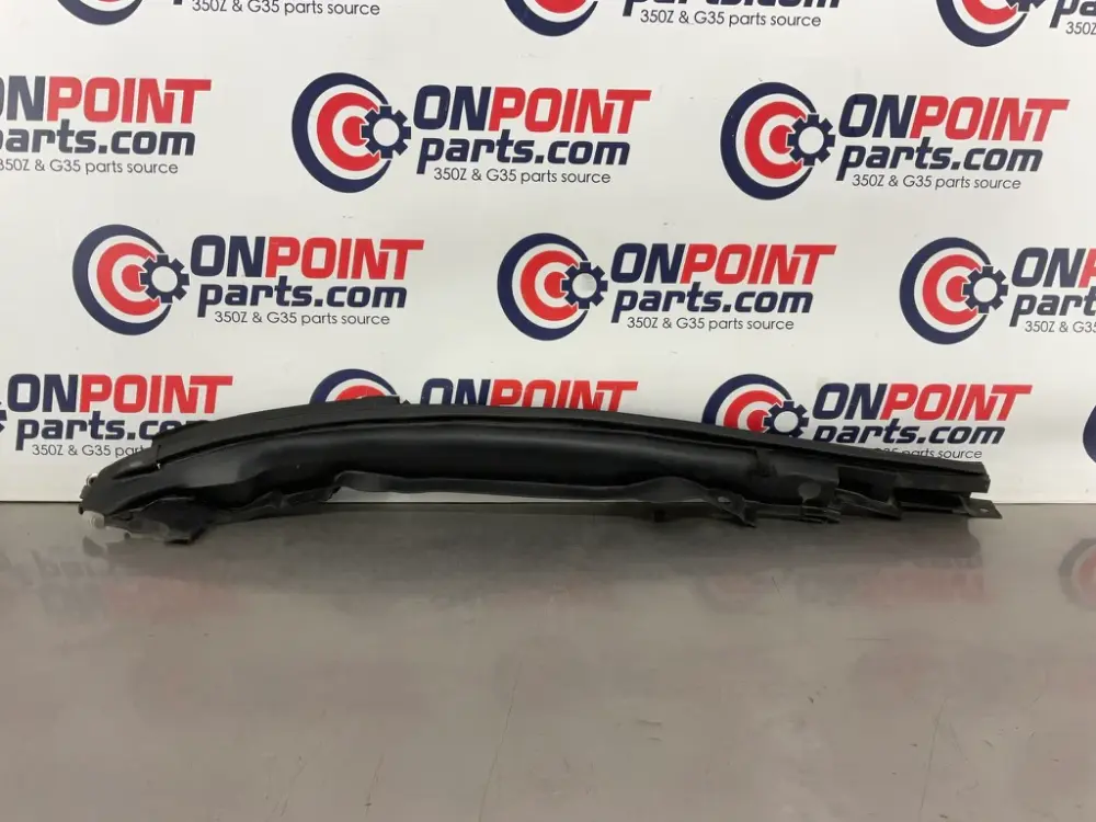 2008 Infiniti G37 Coupe Passenger Right Hood Fender Seal 65820 OEM 21BAXDK