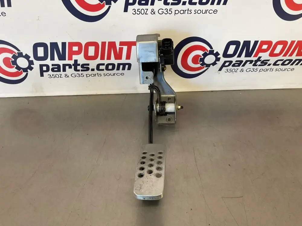 2006 Nissan 350Z Accelerator Throttle Gas Pedal OEM 21BJFDG