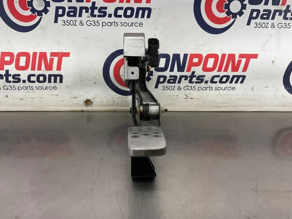 2007 Nissan 350Z Self-regulating Accelerator Throttle Gas Pedal 18002 OEM 25BCBEI