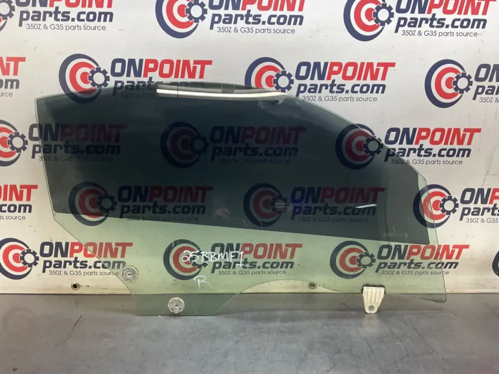 2007 Nissan Z33 350Z Coupe Passenger Right Colored Door Window Glass OEM 25BBMF1