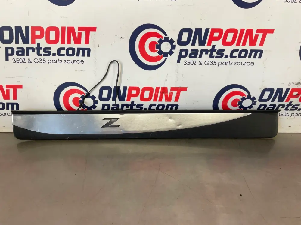 09-20 Nissan 370Z Passenger Door Portable Sill Scuff Plate 769B01EA1A OEM 24BDME7