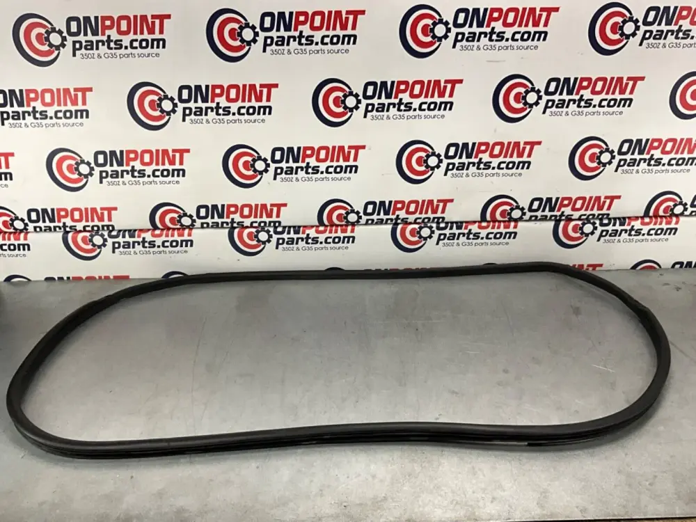 2004 Nissan Z33 350Z Driver Left Door Body Seal Weatherstrip OEM 22BLCFA