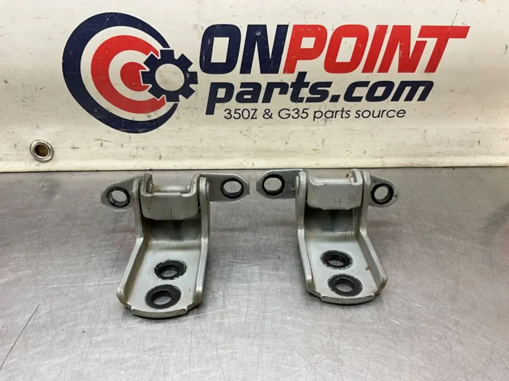 2004 Nissan Z33 350Z Passenger Right Door Hinges OEM 22BLCFE