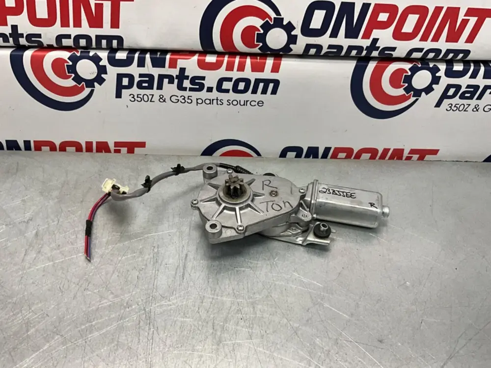 2006 Nissan Z33 350Z Passenger Right Adaptable Tonneau Lift Motor OEM 23BJJEE