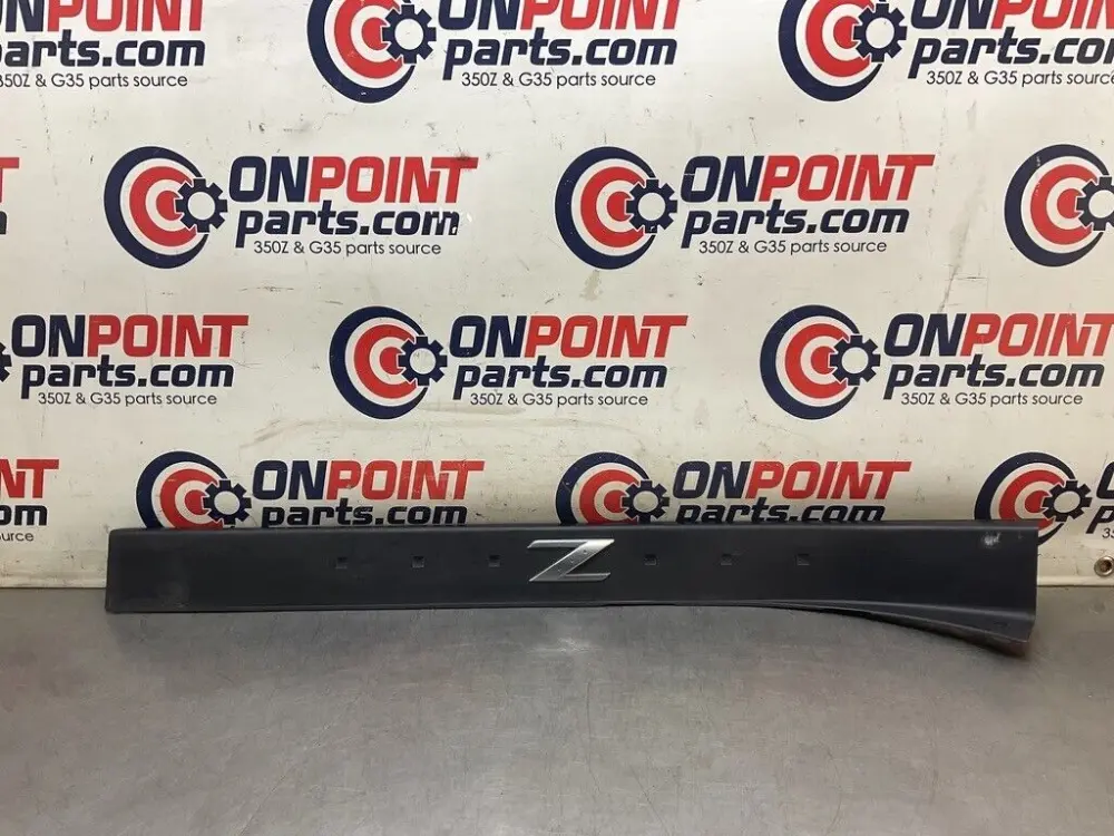 2008 Nissan Z33 350Z Passenger Right Door Threshold Kick Plate 769B0 OEM 24BBTF7
