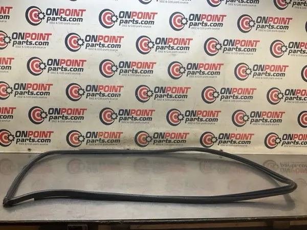 2012 Infiniti V36 G37 Front Passenger Door Frame Weatherstrip Oem 24Bcdgk