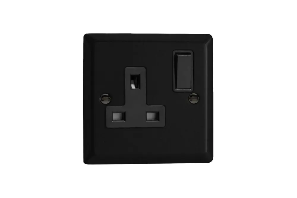 Varilight Urban Matt Black 1-Gang Dual Pole Switched 13 Amp Plug Socket Black Insert