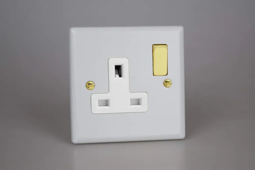 Varilight Vogue Collection Matt Chalk 1-Gang 13 Amp Switched Plug Socket