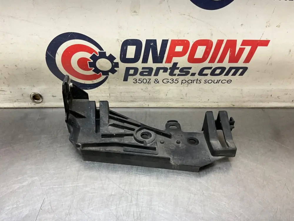 2009 Infiniti V36 G37 Passenger Right Headlight Bumper Bracket 62560 OEM 12BAWFE