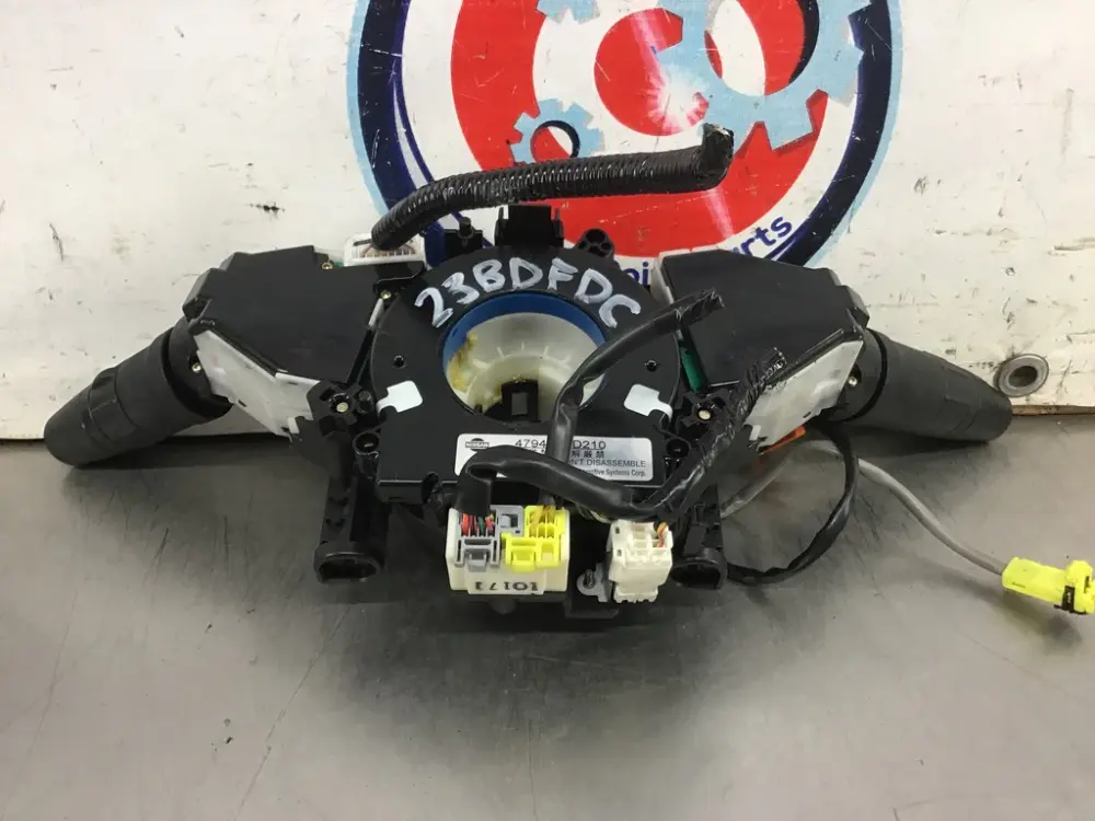 06-07 Infiniti G35 Steering Wheel Clock Spring Switches 25567CM35A OEM 23BDFDC