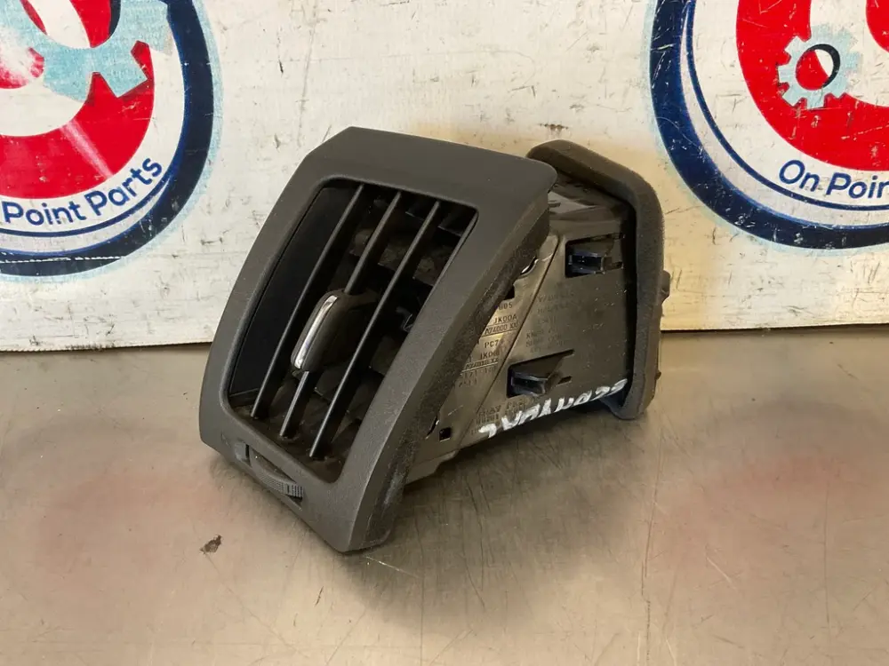 08-15 Infiniti G37 Q40 Q60 Driver Left Dash Vent 68761JK00A OEM 22BHYDA