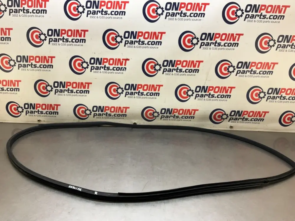 2004 Nissan Z33 350Z Passenger Right Inner Body Door Seal OEM 22BLCFK