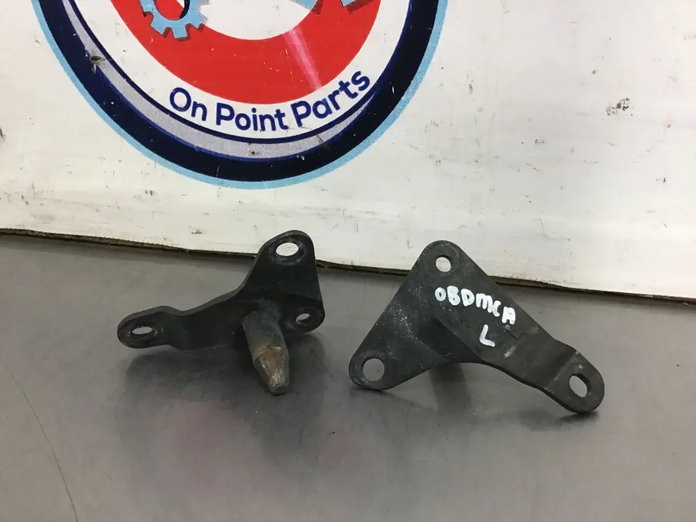 2005 Nissan 350Z Versatile Door Shell Pins OEM 12BDMCA