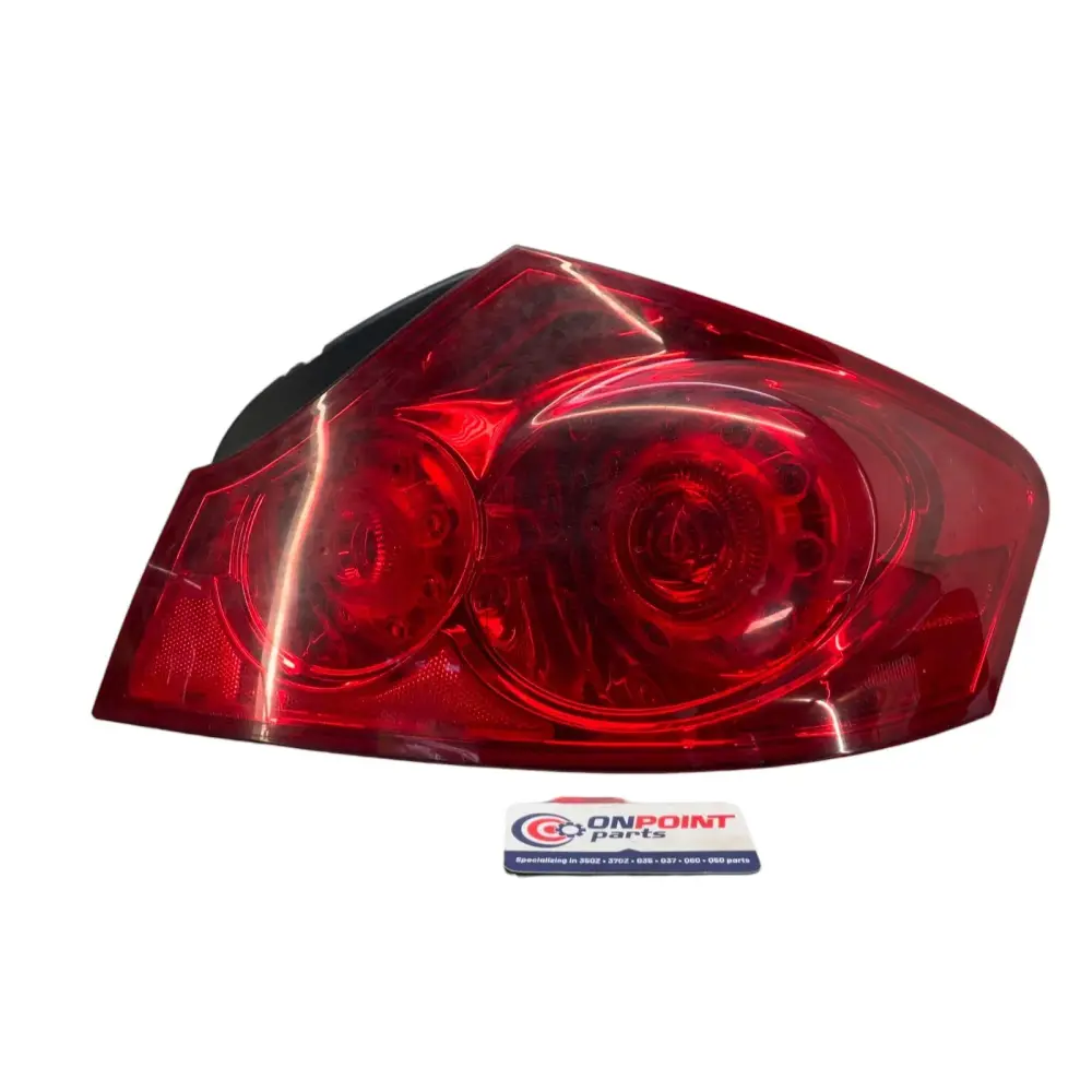 08-13 Infiniti G35 G37 Sedan Passenger Tail Buoyant Assembly 26550JK60B OEM IPG Mounting Brackets