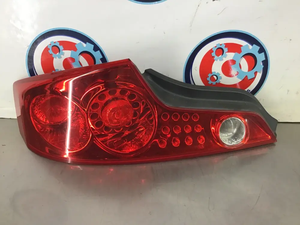 2004 Infiniti G35 Driver Left Tail Portable Assembly OEM 0BH6C2