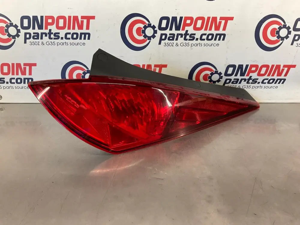2005 Nissan 350Z Passenger Right Tail Portable Assembly OEM 13BEBE2