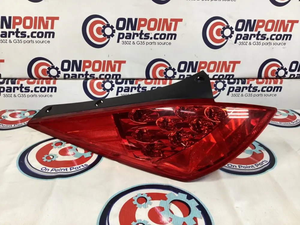 2007 Nissan Z33 350Z Driver Left Rear Tail Buoyant Assembly OEM 21BGKE2