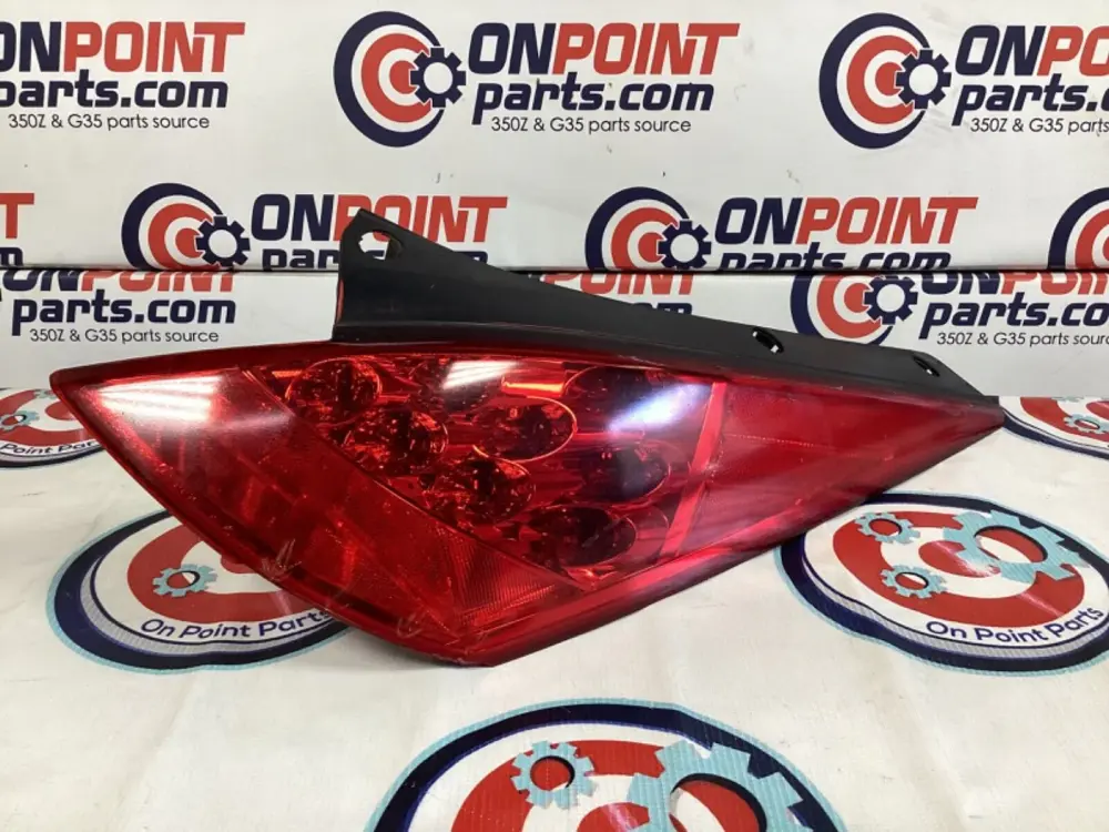 2007 Nissan Z33 350Z Passenger Right Rear Tail Buoyant Assembly OEM 21BGKE2