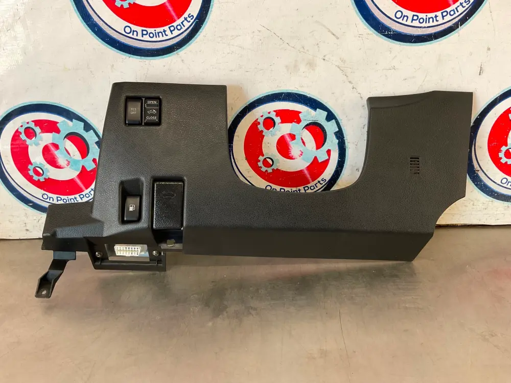 04-09 Nissan 350Z Conv. Driver Left Lower Dash Knee Panel 68106CD000 OEM 25BF9D7