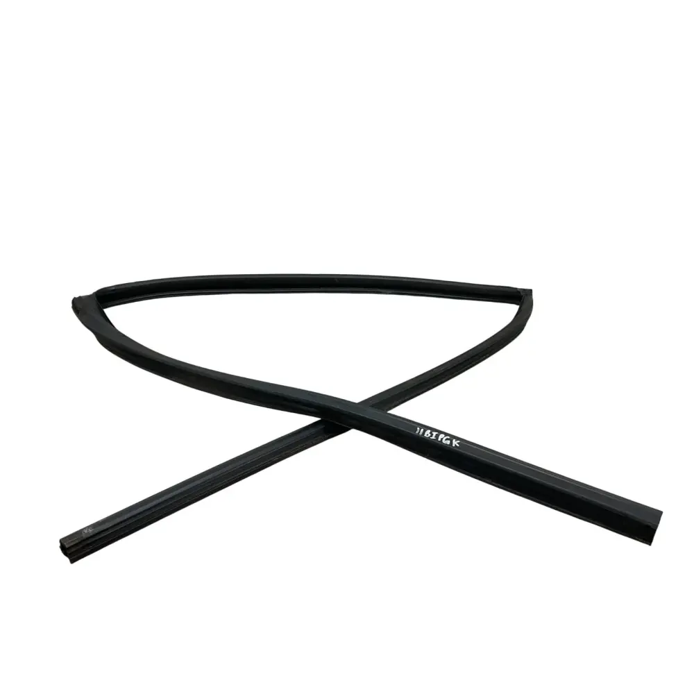 07-12 Infiniti G35 G37 Rear RH Sedan Door Glass Weatherstrip 82330JK00A OEM IPG