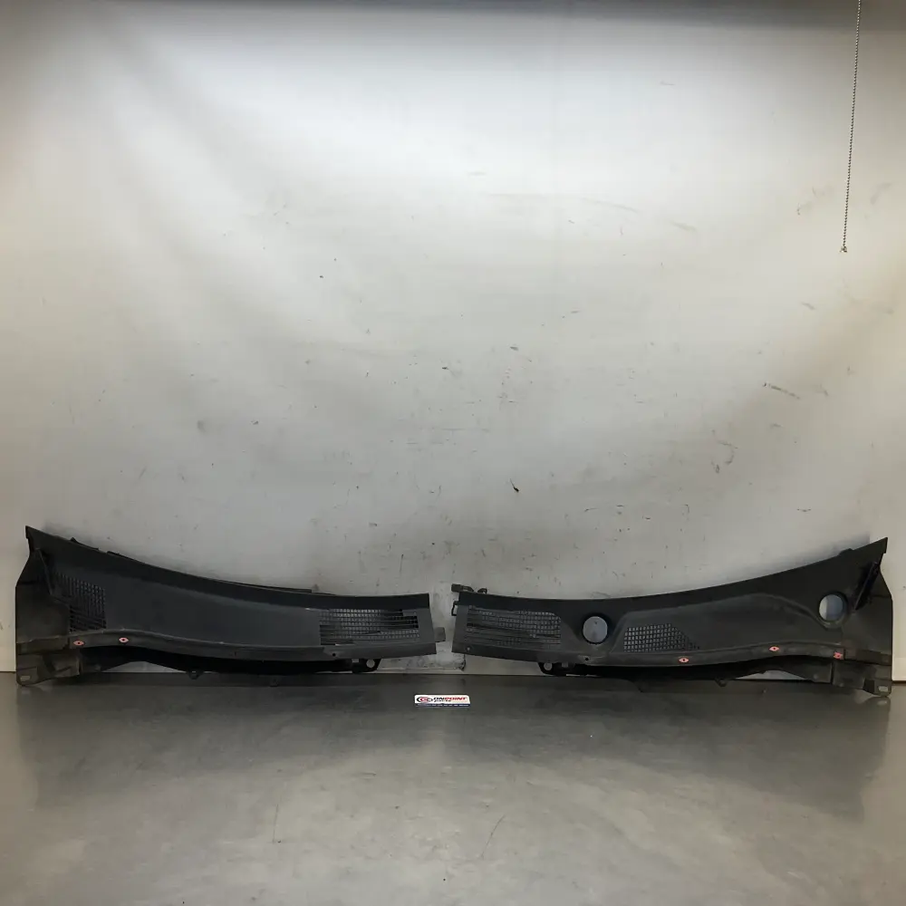 2011 Infiniti V36 G37 Front Windshield Cowl Wiper Cover Panel Oem 24Bklf3