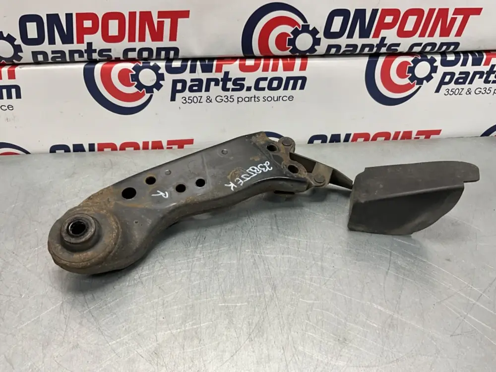 2006 Nissan Z33 350Z Passenger Right Suspension Stay Brace Bracket OEM 23BJJEK