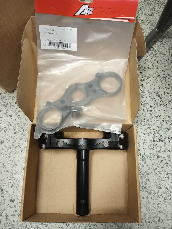 RV Hitch Clamp de fourche avec colonne de direction, Apollo, RFN ARES