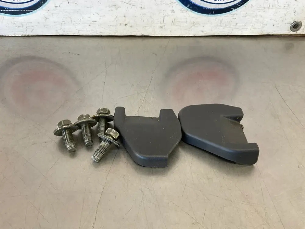 2007 Infiniti G35 Coupe Passenger Right Seat Belt Covers 87836CN001 OEM 23BDFDE