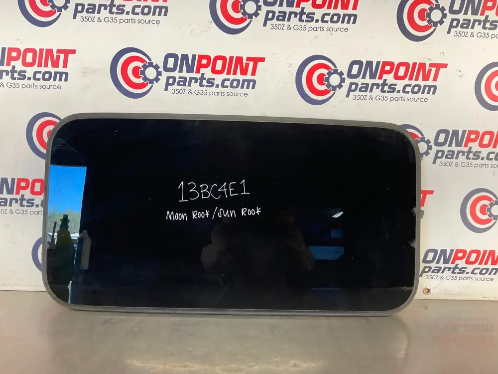 2008 Infiniti G35 Moon Roof Sun Roof Glass OEM 13BC4E1