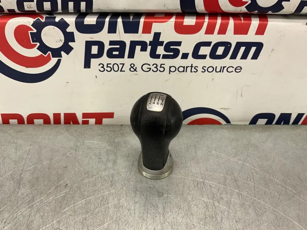 2004 Nissan Z33 350Z 6MT Hand-crank Shift Knob OEM 22BLCFC
