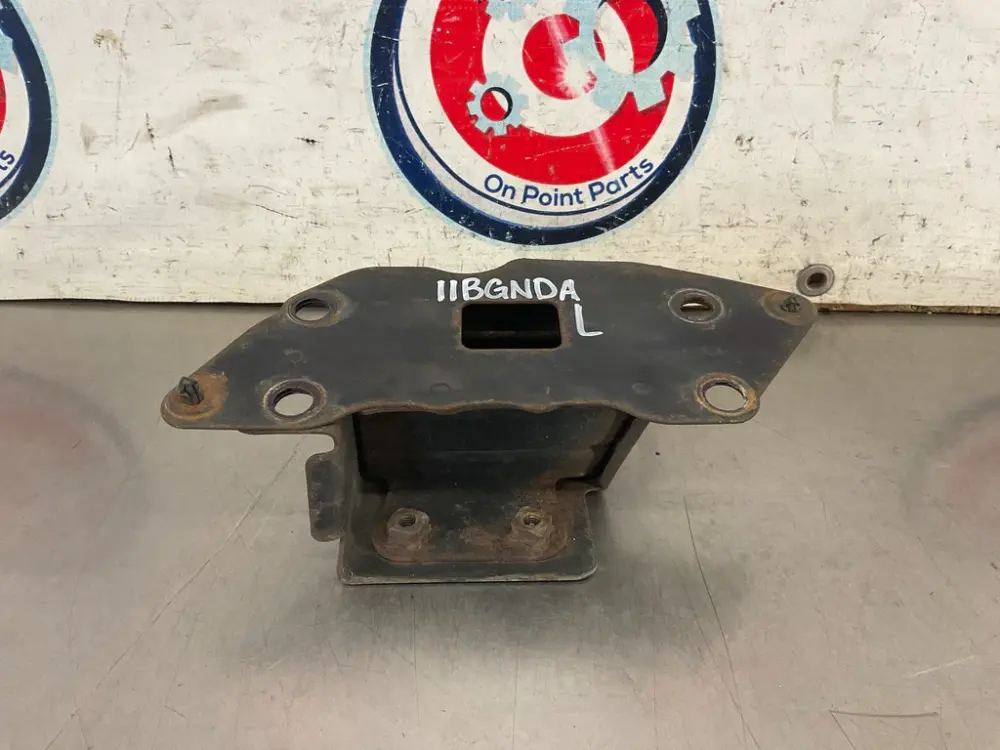 03-07 Infiniti G35 Driver LH Front Bumper Impact Bracket 62211AM610 OEM 11BGNDA