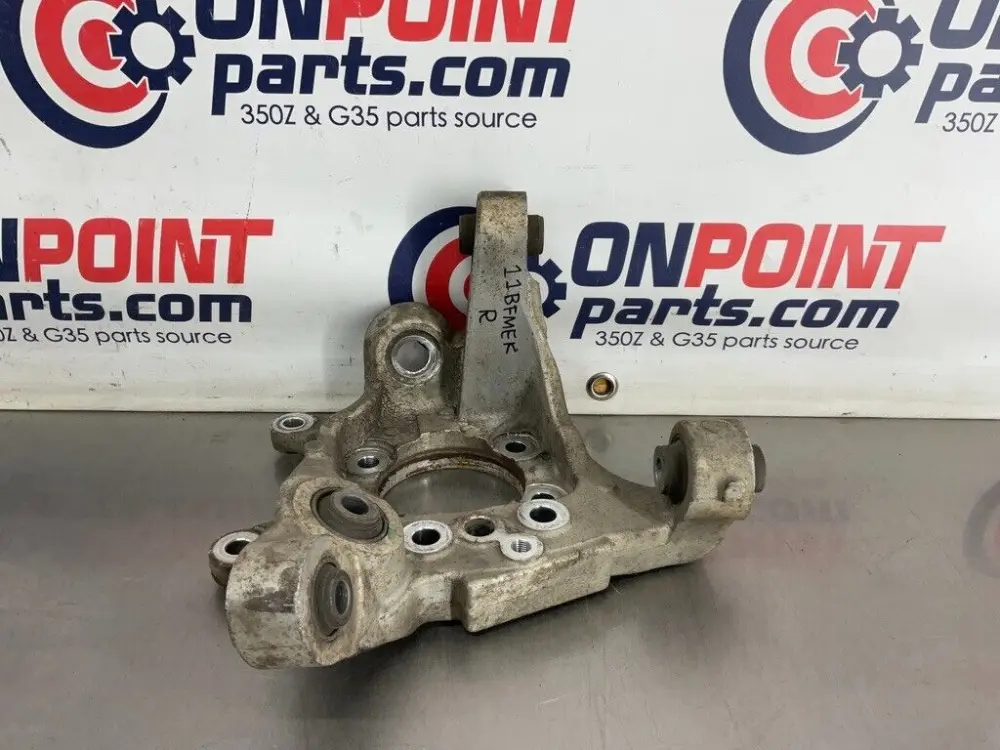 2005 Infiniti G35 Passenger Right Rear Suspension Knuckle Axle House OEM 11BFMEK