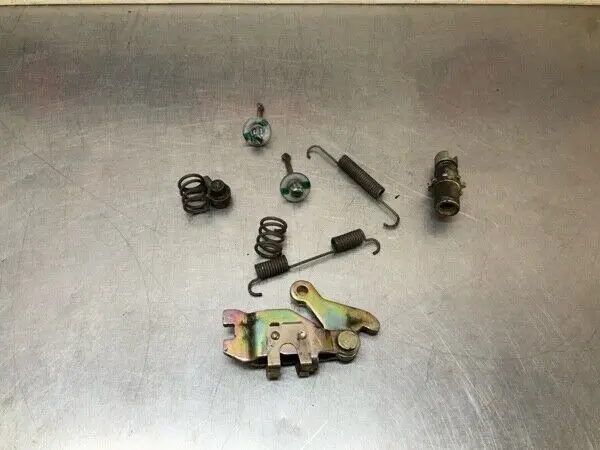 2005 Nissan Z33 350Z Front Driver Emergency Parking Brake Hardware Oem 12Bfdfi