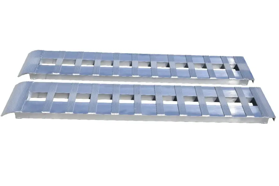 GEN-Y Hitch Heavy Duty 10ft Aircraft-grade Loading Ramps - 15in x 120in, Pair