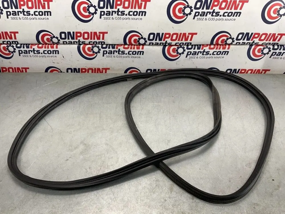 2005 Nissan Z33 350Z Interior Trunk Hatch Lid Weatherstrip Seal OEM 15BDBFC